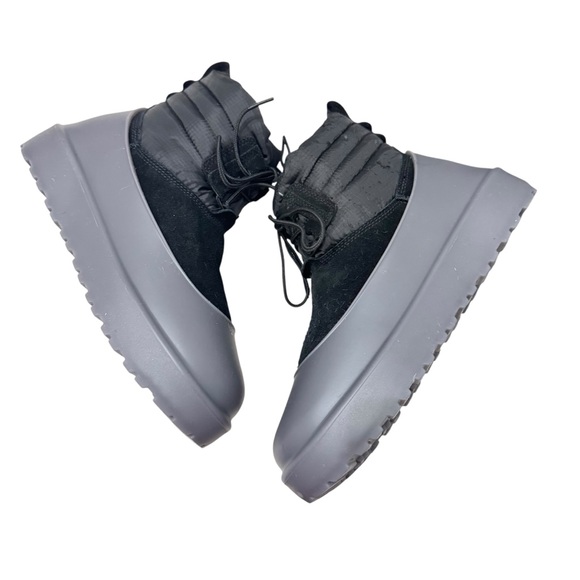 UGG CLASSIC MINI LACE UP WEATHER BOOT‎ Sz 7 - Picture 2 of 15